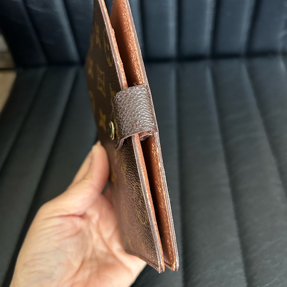 Louis Vuitton Monogram Agenda - Picture 5 of 13